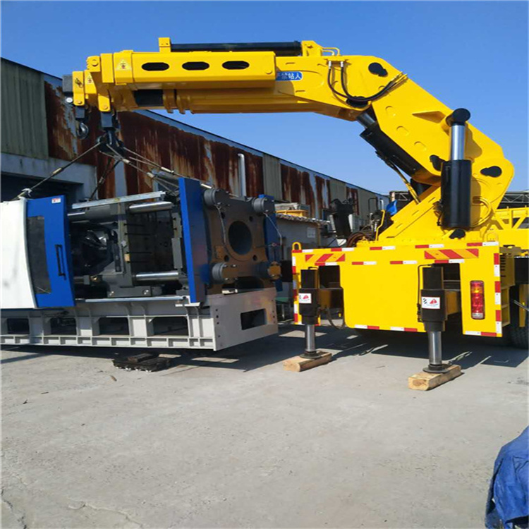 石碌镇优质大吨位随车吊出租服务，助您高效施工