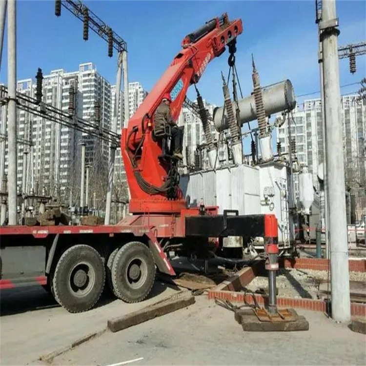 石碌镇就近吊车出租|工地厂房吊装设备租赁|24小时高效响应