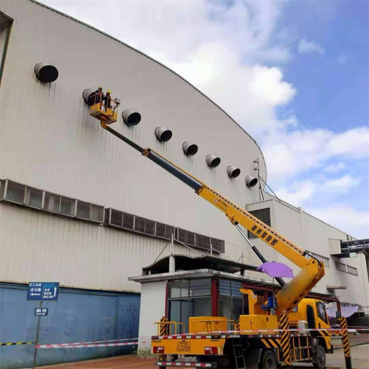 石碌镇高空作业车出租服务：专业广告牌安装解决方案